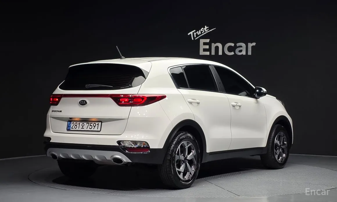 Фото 2 - Kia Sportage