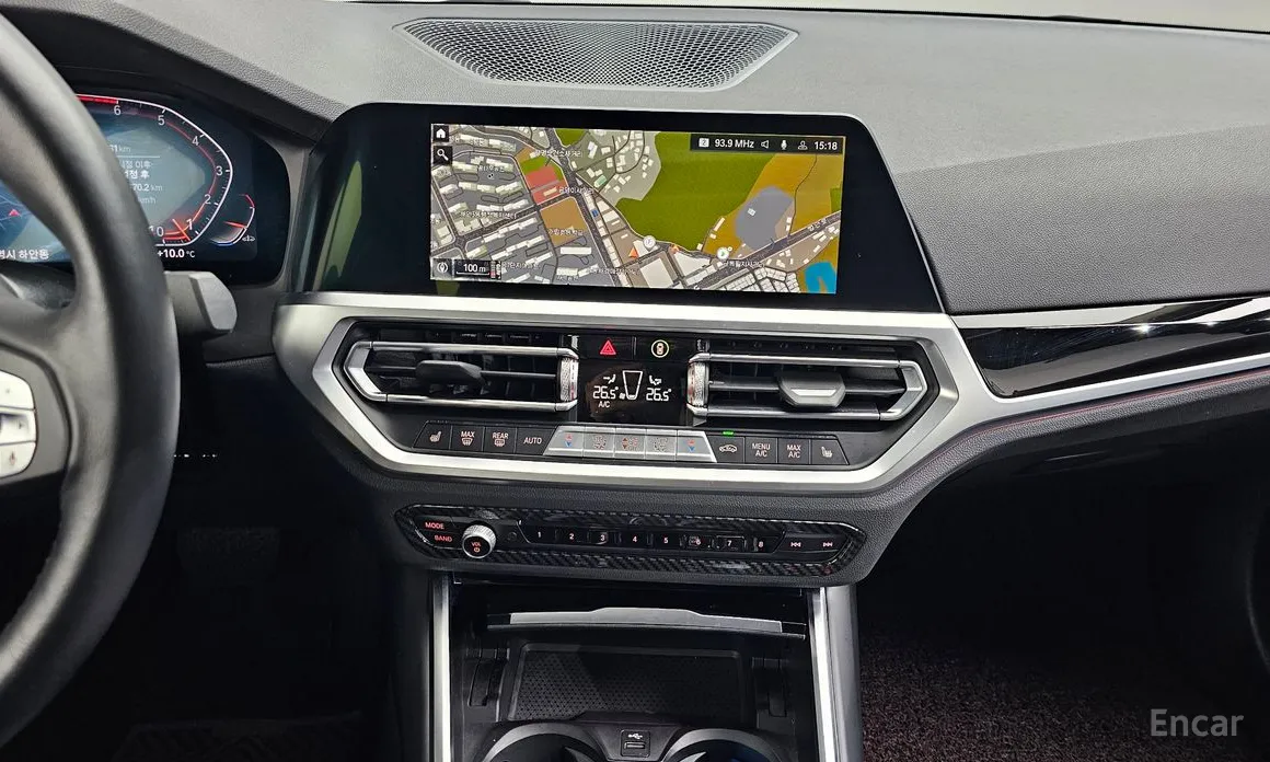 Photo 14 - BMW 3 Series