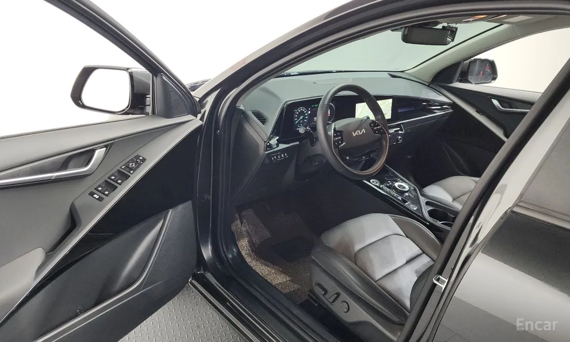 Фото 10 - Kia Niro