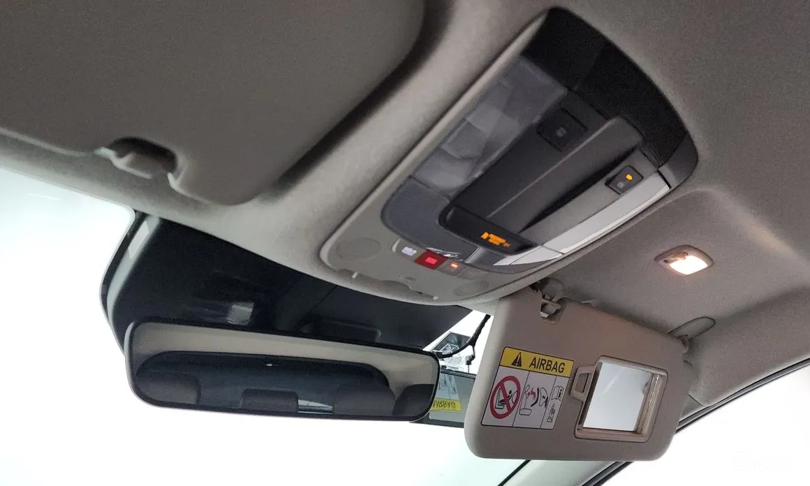 Фото 18 - Kia Niro