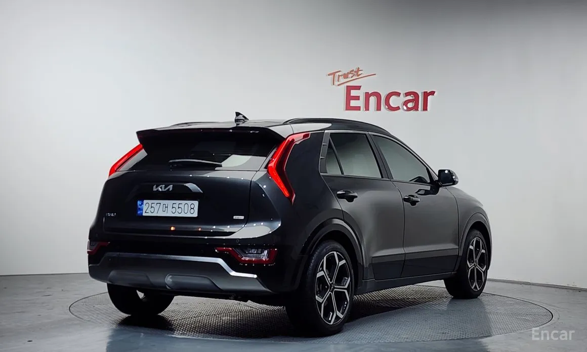 Фото 2 - Kia Niro