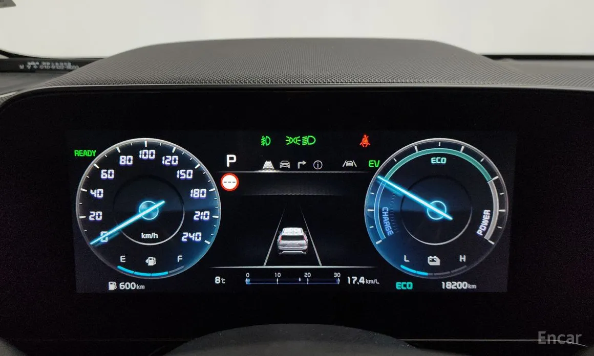 Фото 8 - Kia Niro