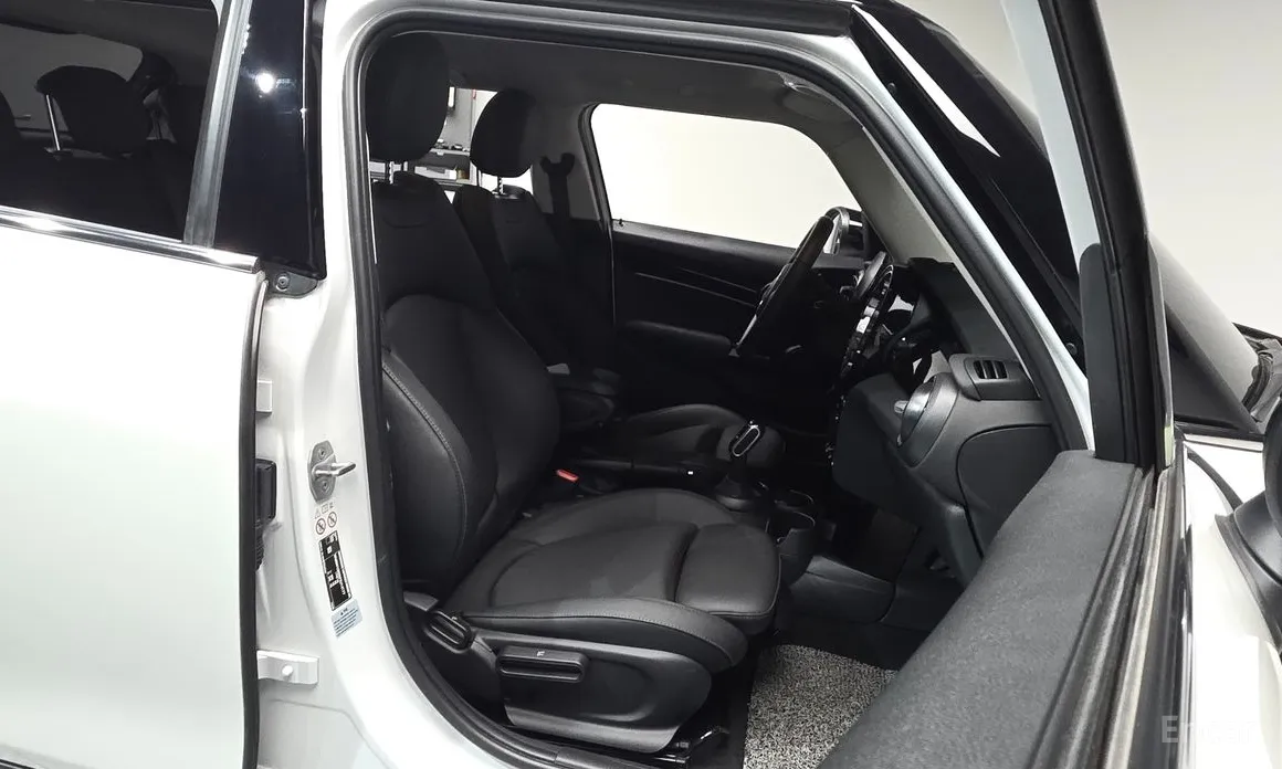 Фото 10 - Mini Cooper