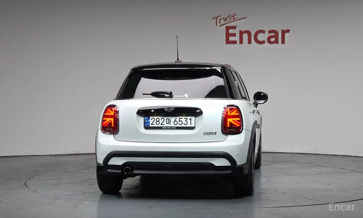 Фото 4 - Mini Cooper