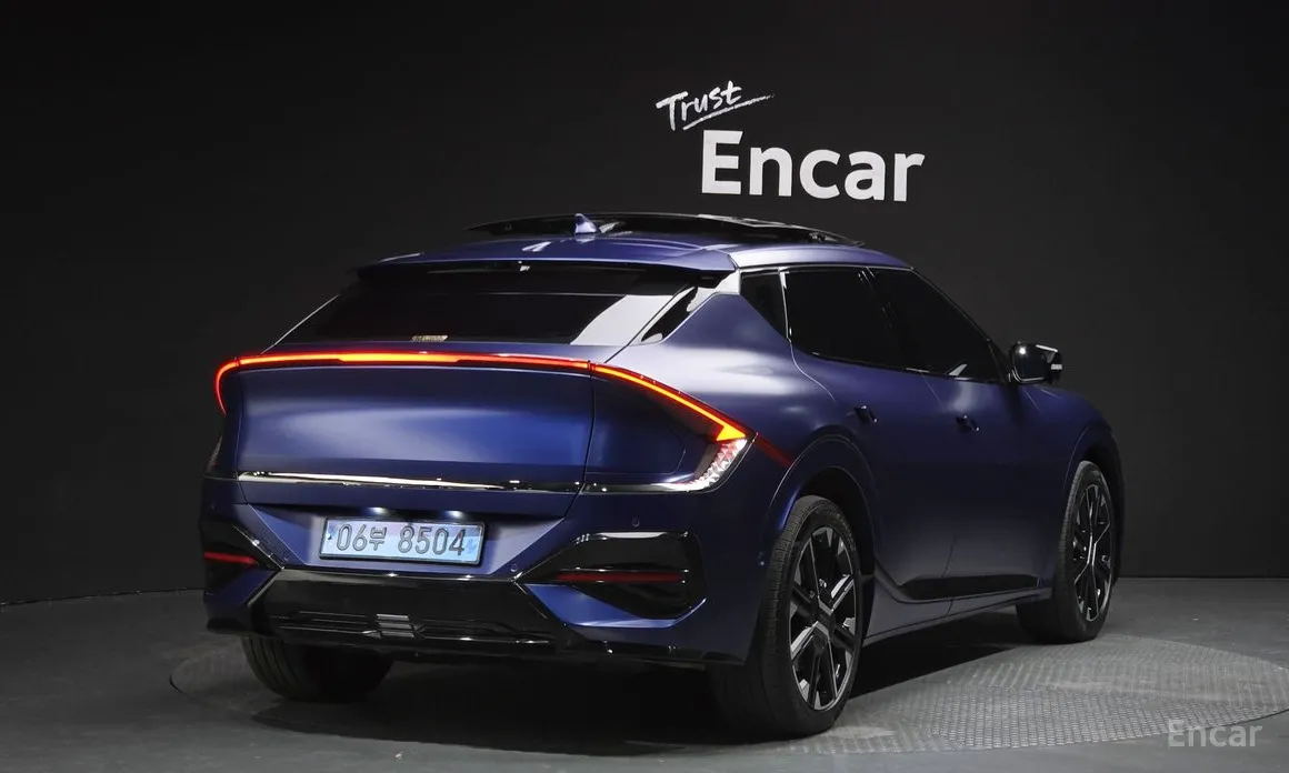 Фото 2 - Kia EV6