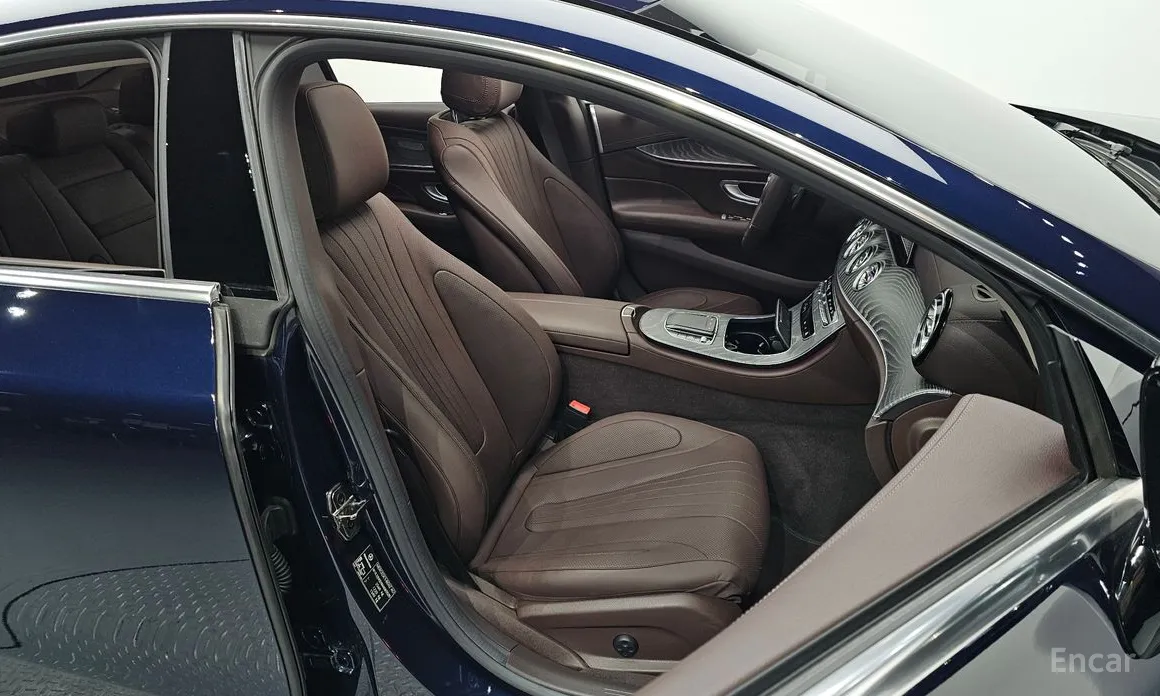 Фото 10 - Mercedes-Benz CLS-Class