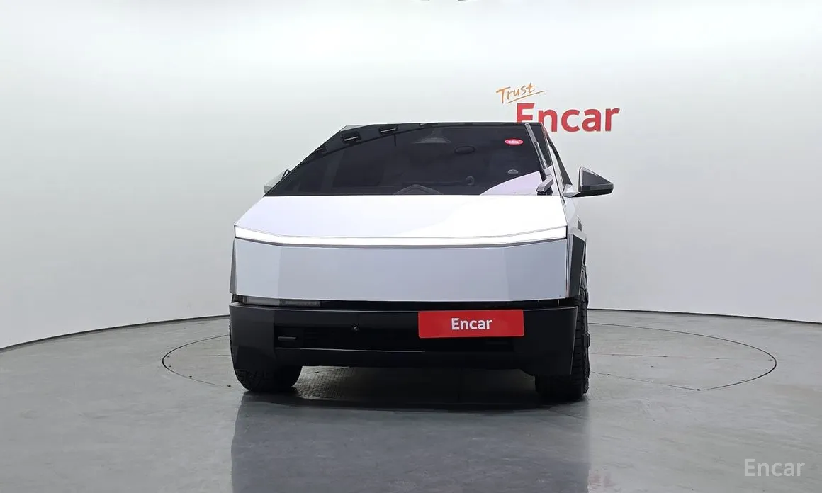Photo 3 - Tesla Cybertruck