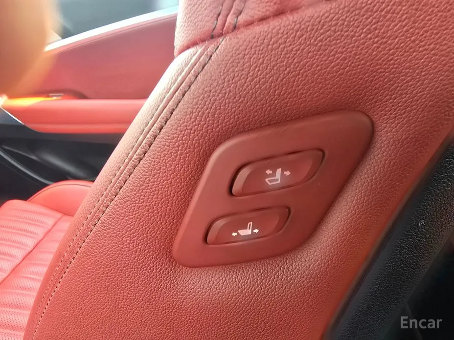 Genesis G70 2020 Gasoline 2.0T 2WD