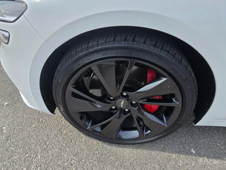 Genesis G70 2020 Gasoline 2.0T 2WD