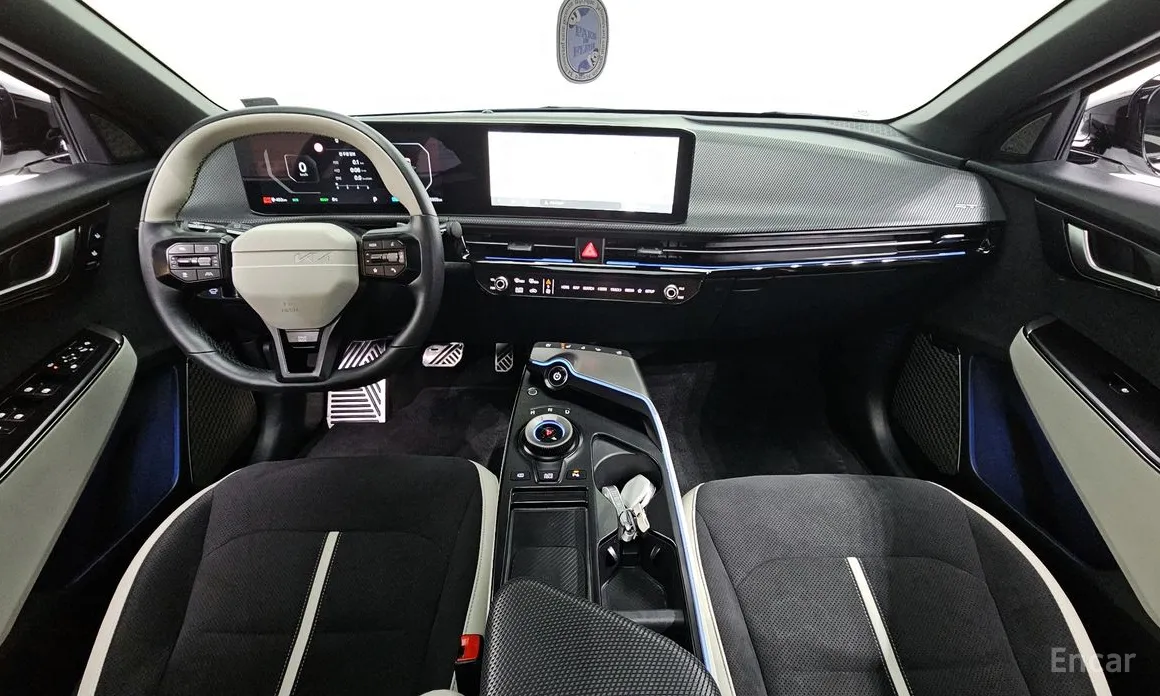 Фото 7 - Kia EV6