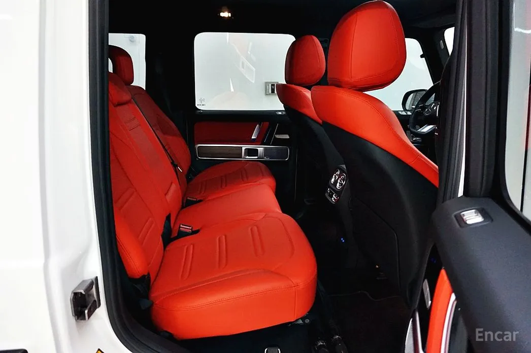 Фото 16 - Mercedes-Benz G-Class