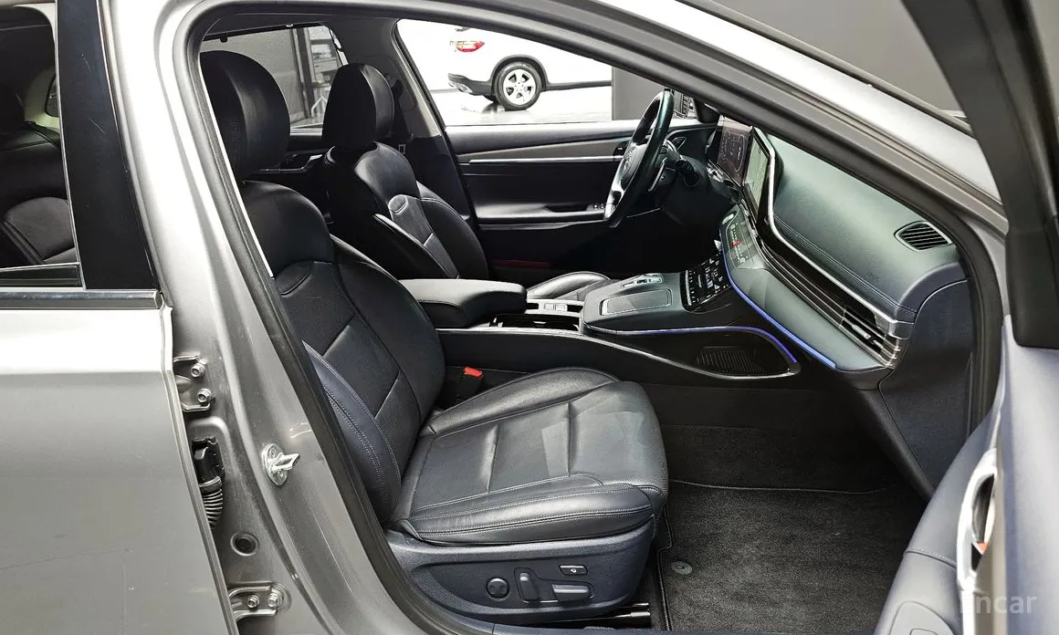 Фото 10 - Hyundai Grandeur