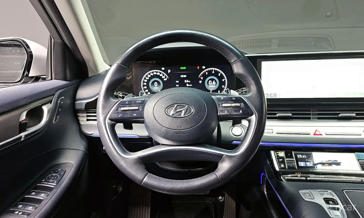 Фото 13 - Hyundai Grandeur