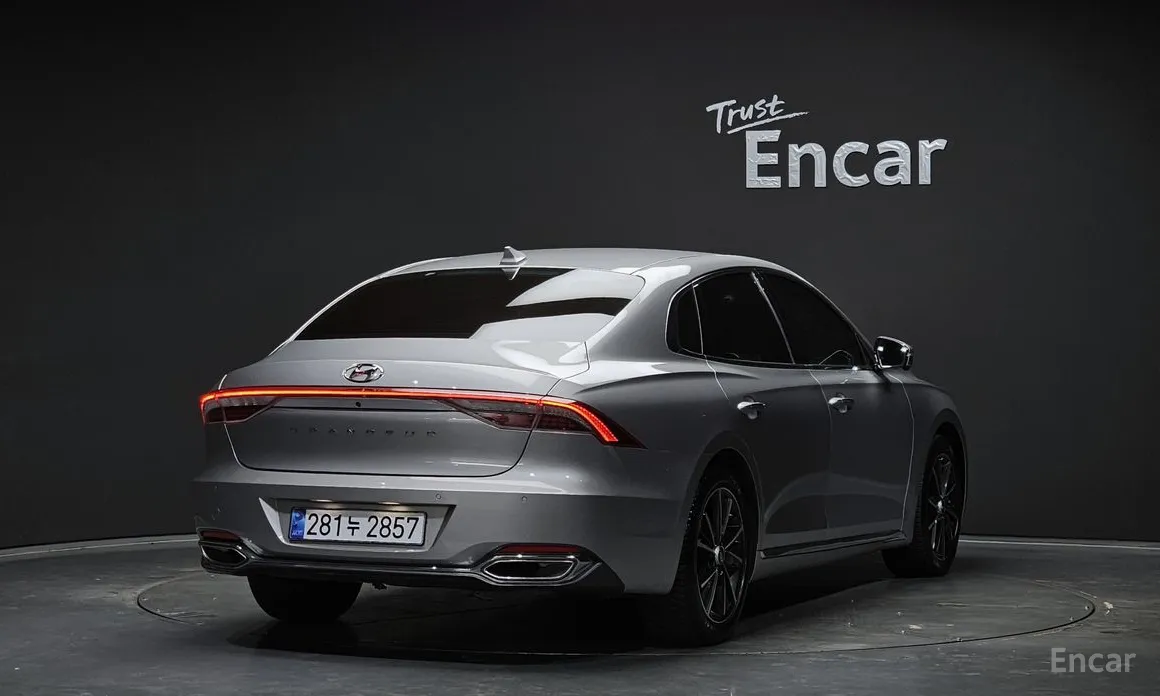 Фото 2 - Hyundai Grandeur