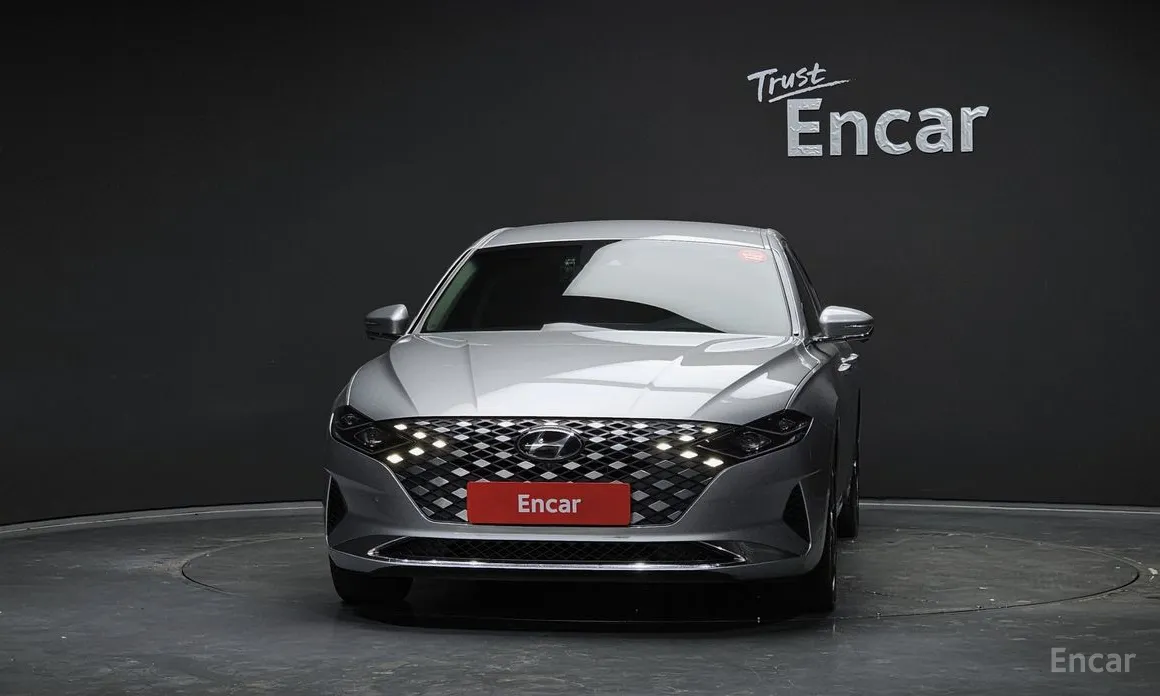 Фото 3 - Hyundai Grandeur