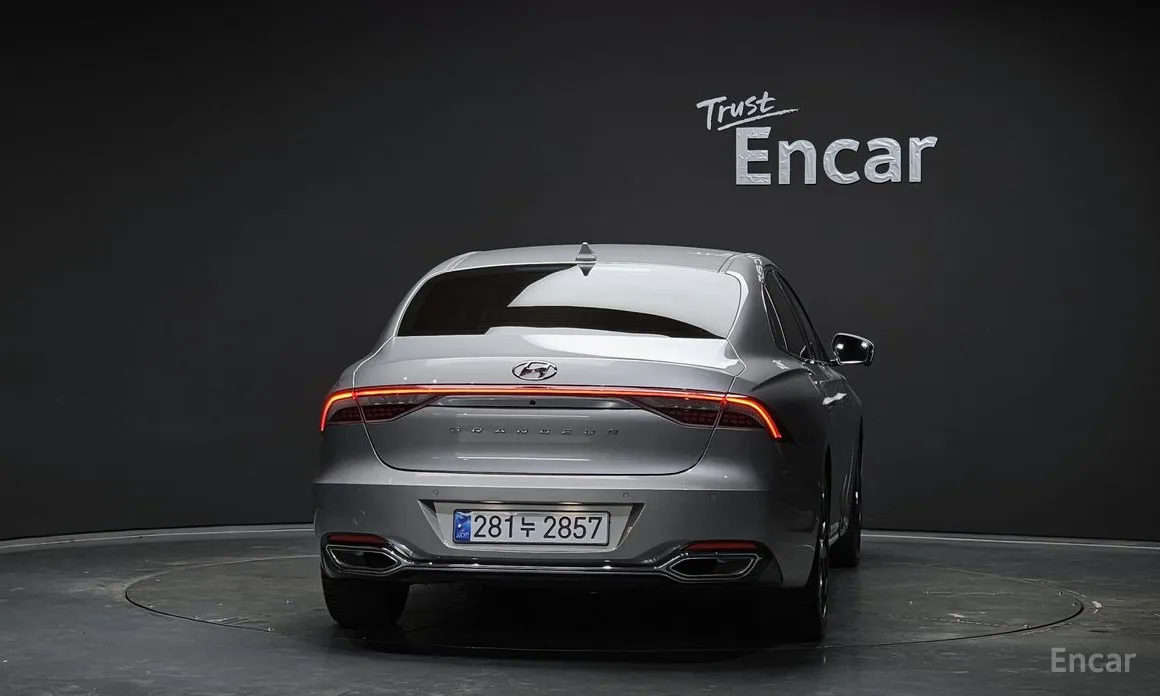 Фото 4 - Hyundai Grandeur