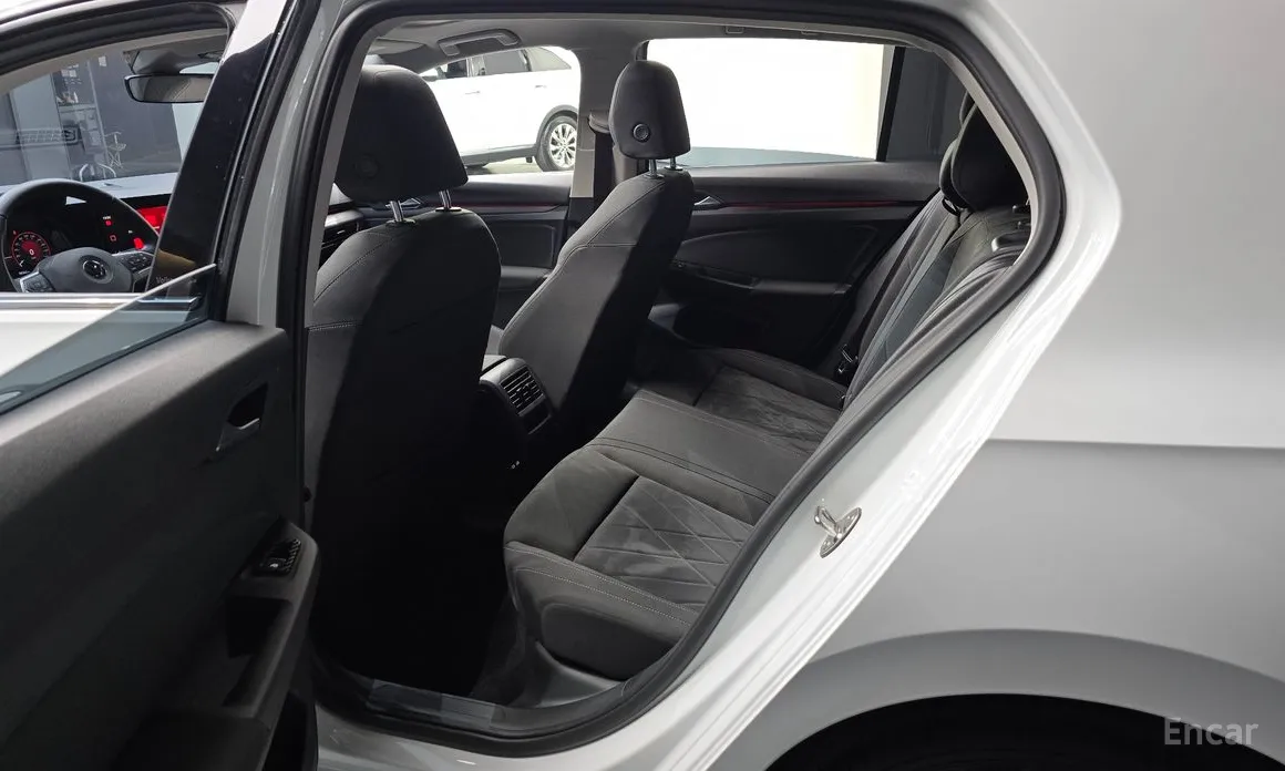 Фото 11 - Volkswagen Golf