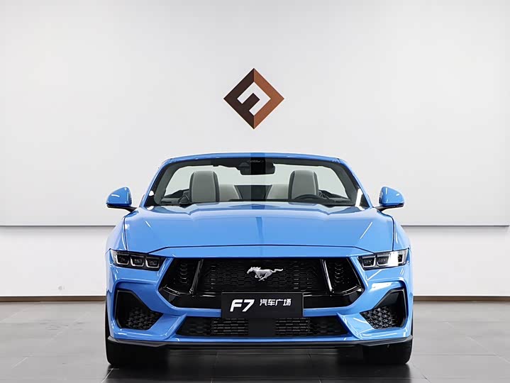 Photo 2 - Ford Mustang