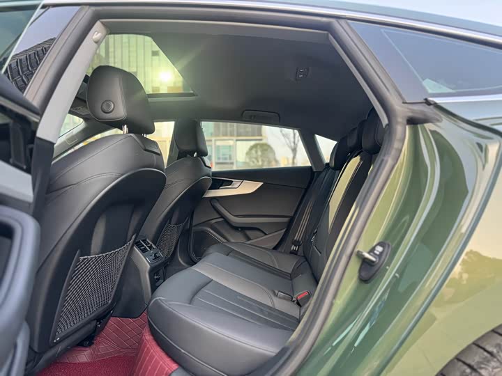 Фото 6 - Audi A5