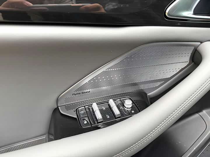 Фото 8 - Geely Galaxy A7