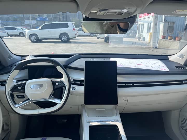 Фото 6 - Geely Preface L