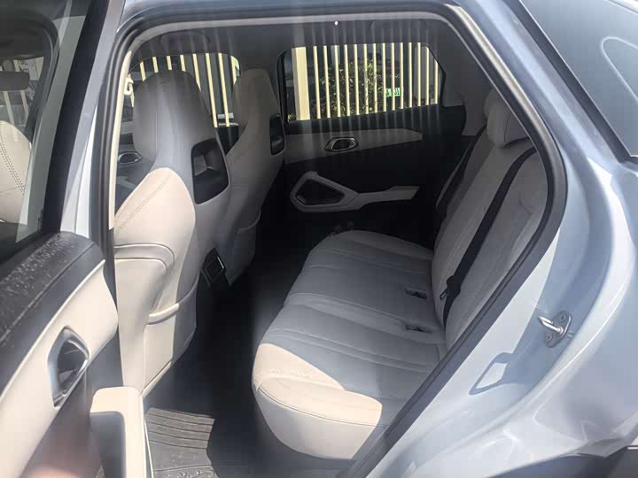 Photo 6 - BYD Yuan Up