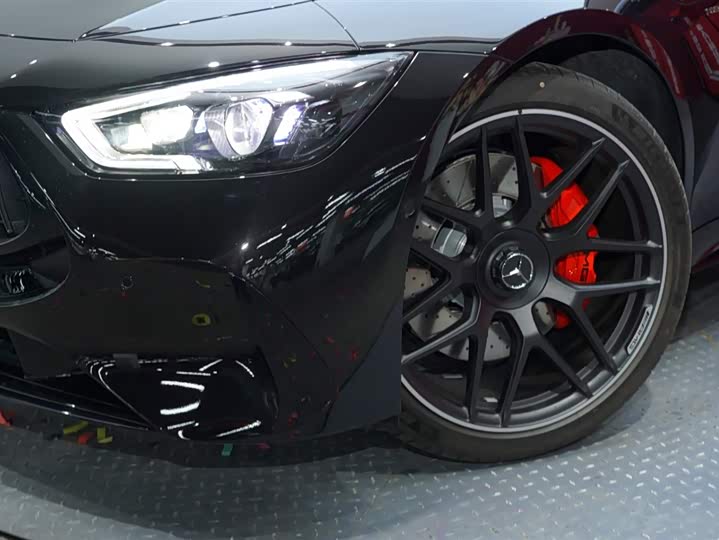 Фото 4 - Mercedes-Benz AMG GT