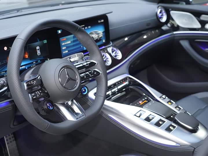 Фото 8 - Mercedes-Benz AMG GT