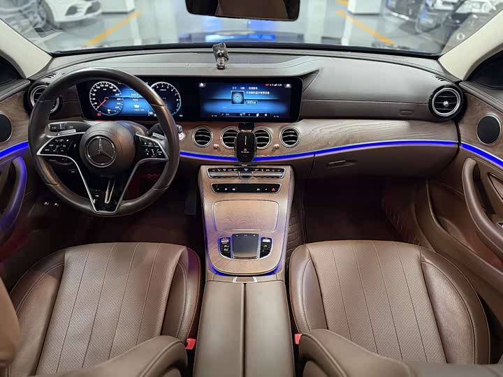 Фото 9 - Mercedes-Benz E-Class Hybrid