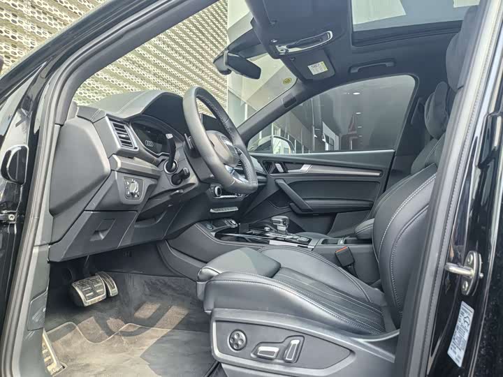 Фото 5 - Audi Q5L