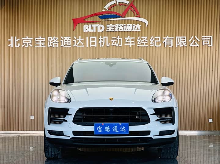 Фото 2 - Porsche Macan