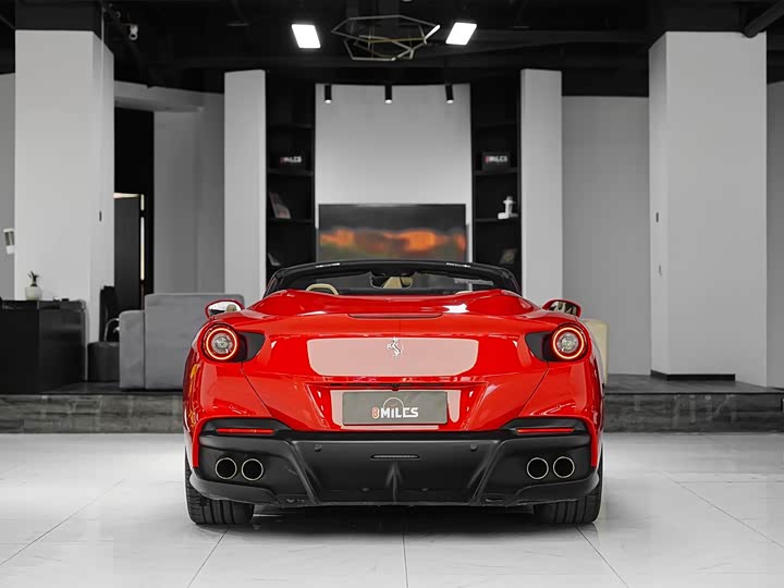 Фото 5 - Ferrari Portofino