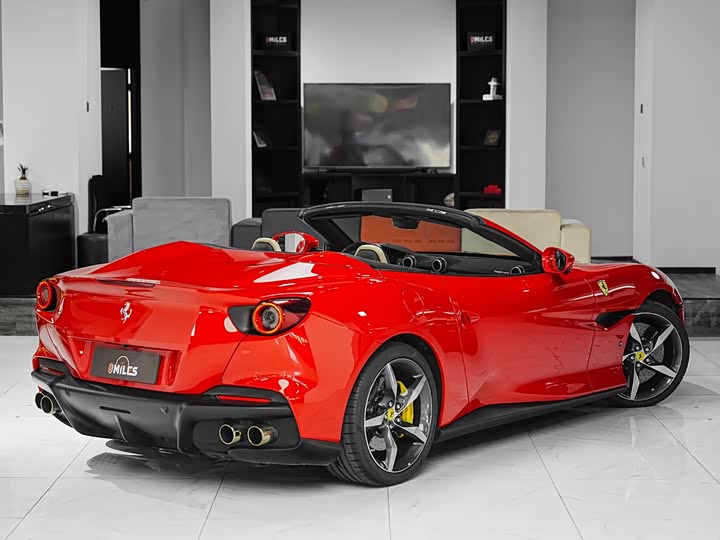 Фото 6 - Ferrari Portofino