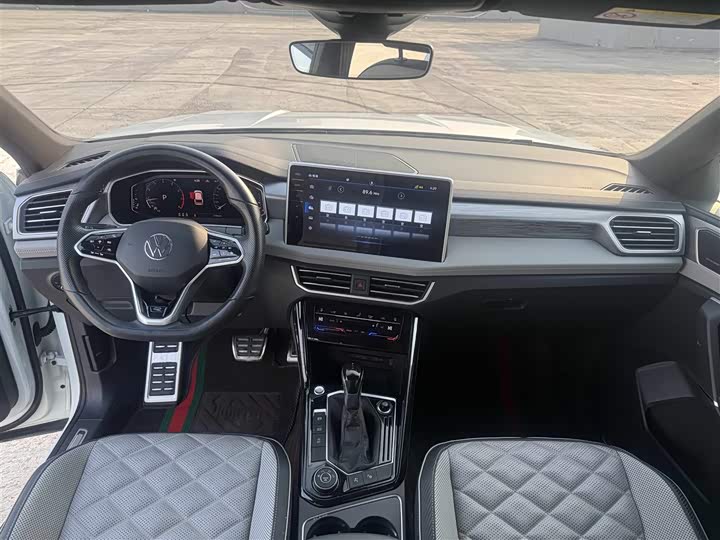 Фото 5 - Volkswagen Tayron X