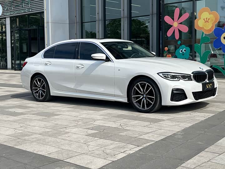 Фото 3 - BMW 3 Series