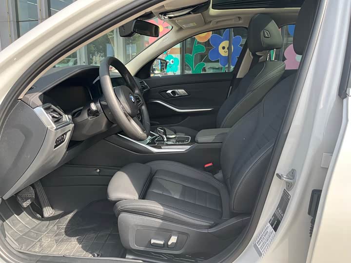 Фото 9 - BMW 3 Series