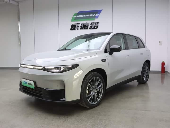 Фото 1 - Leapmotor C10