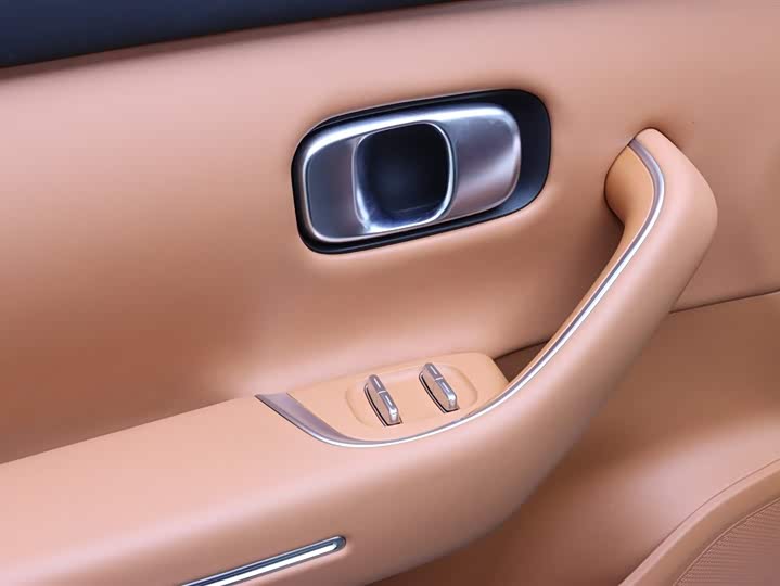 Фото 9 - Leapmotor C10