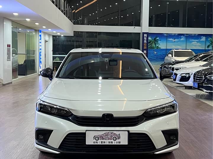 Фото 2 - Honda Civic