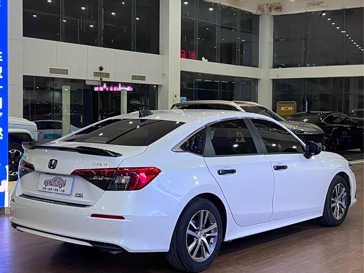 Фото 6 - Honda Civic