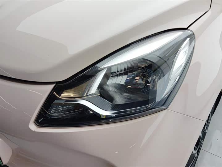 Фото 5 - Changan BenBen E-Star