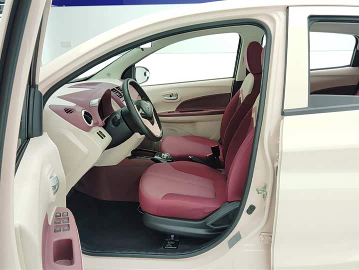 Фото 9 - Changan BenBen E-Star