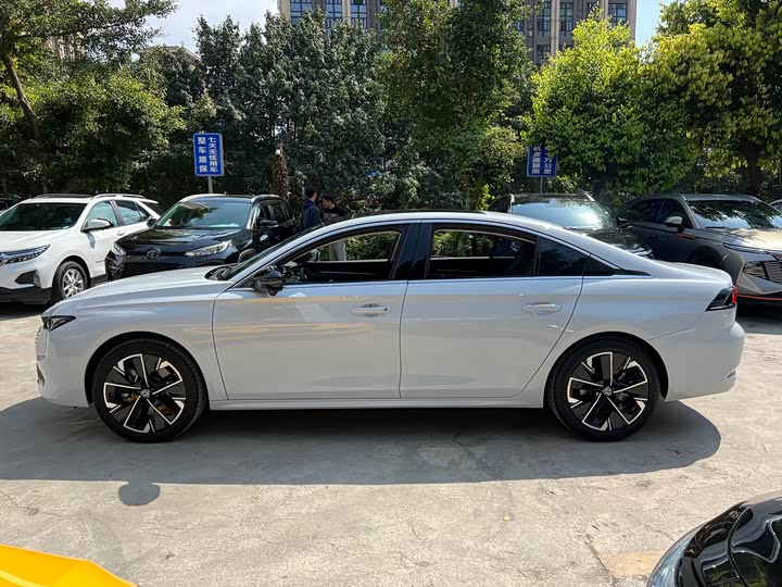 Фото 6 - Peugeot 508