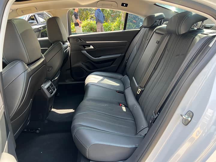 Фото 9 - Peugeot 508