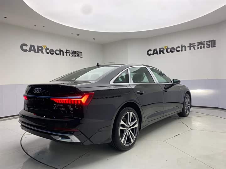 Фото 5 - Audi A6L