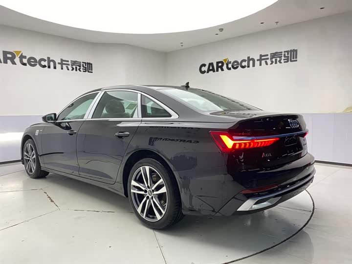 Фото 7 - Audi A6L