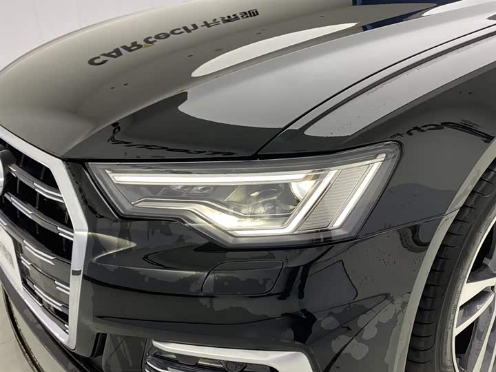 Фото 9 - Audi A6L