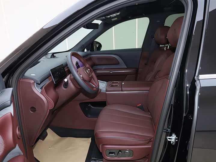 Фото 8 - Voyah Taishan