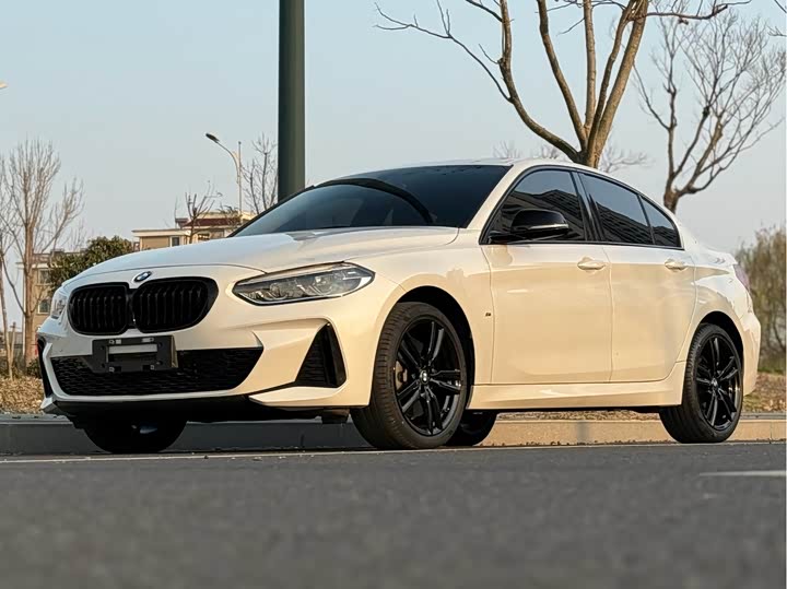 Фото 2 - BMW 1 Series