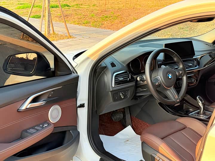 Фото 5 - BMW 1 Series